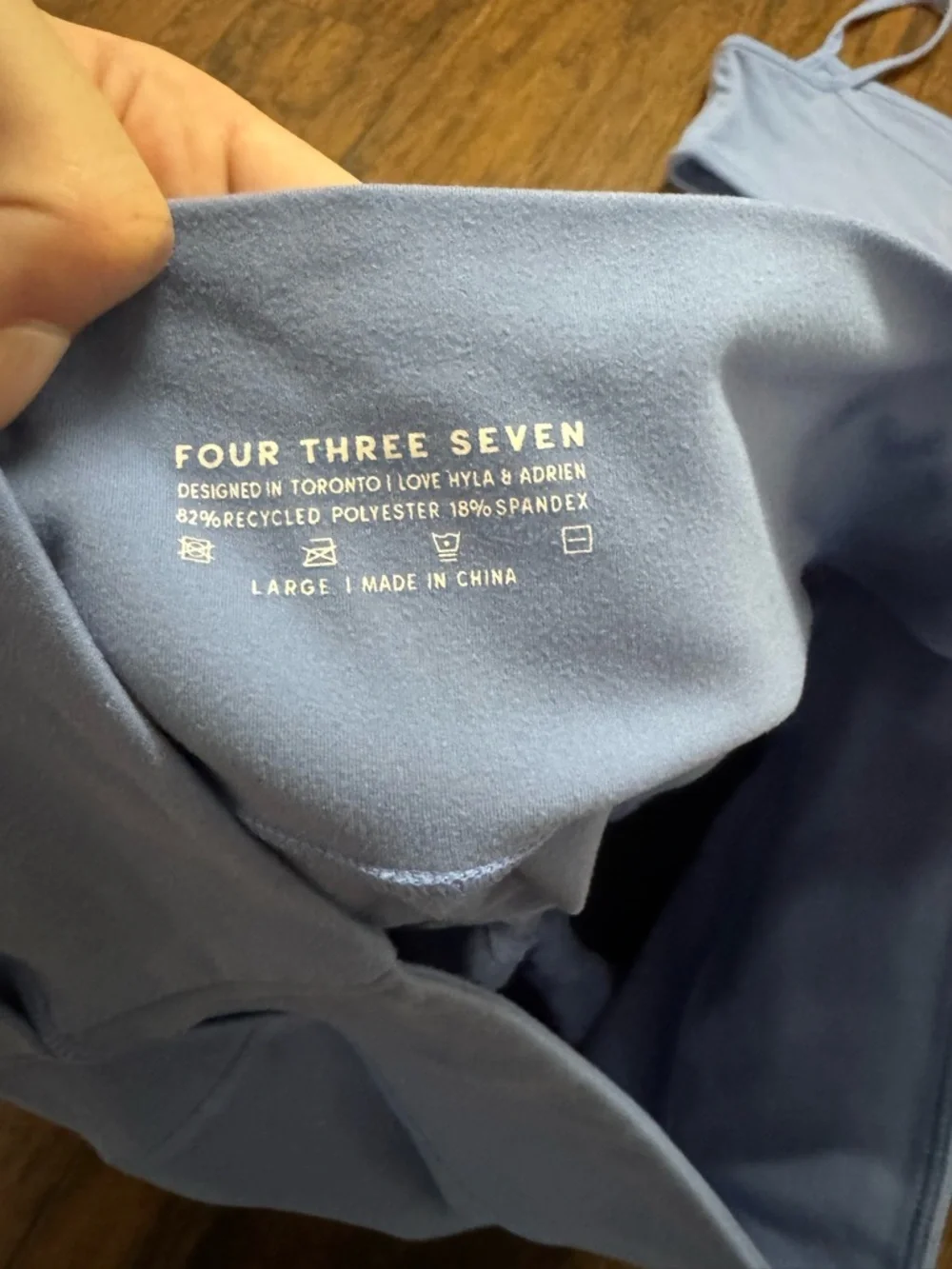 437 set - Picture 4 of 5